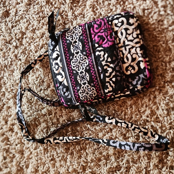 Vera Bradley black purple and white crossbody bag - Picture 2 of 11